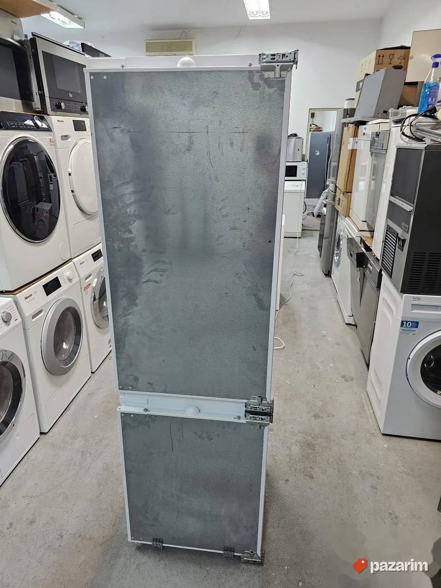 Bosch ugradni kombinovani frižider, iz uvoza 3