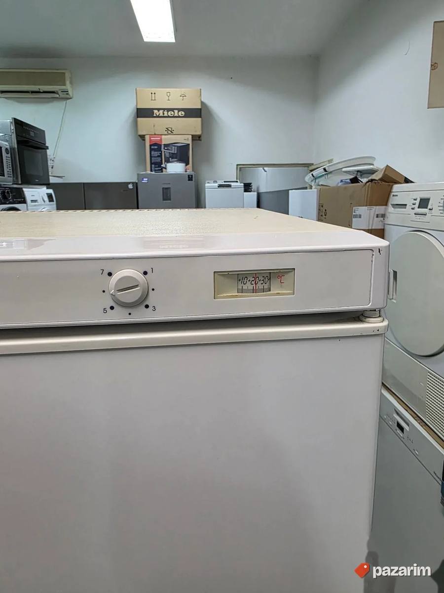 Liebherr Vinothek rashladna vitrina 5