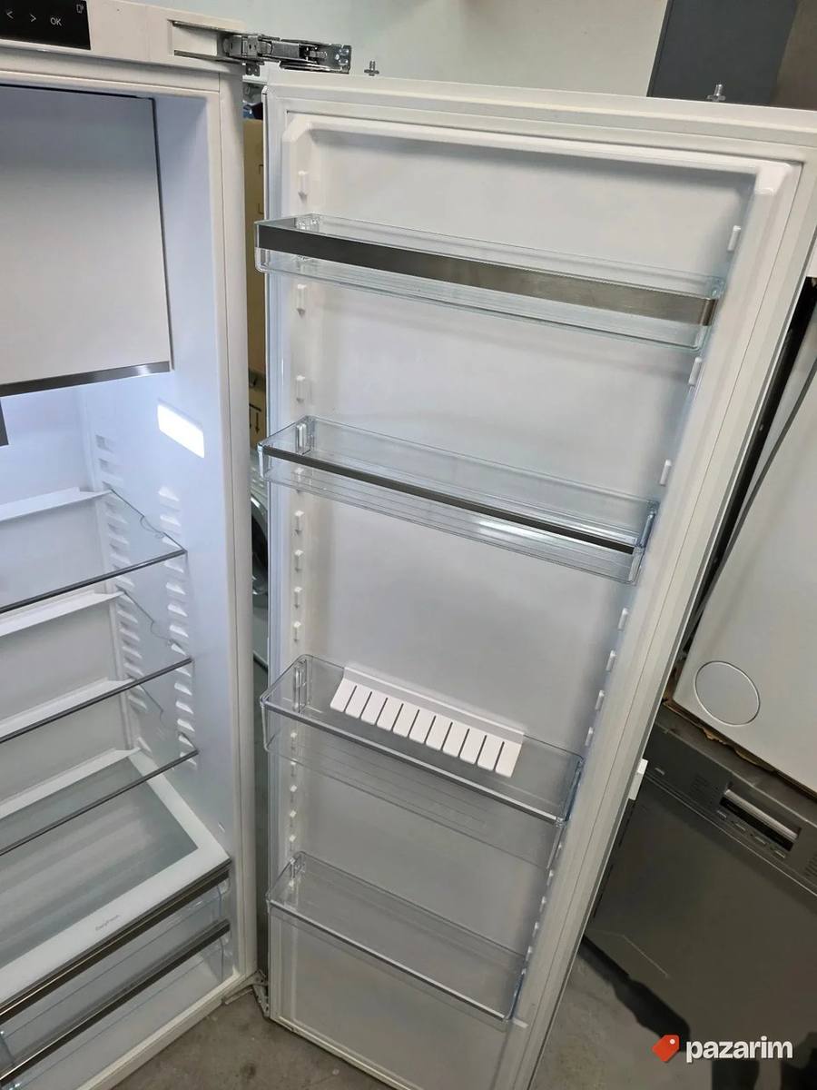 Miele K 7734 F ugradni frižider sa komorom 4