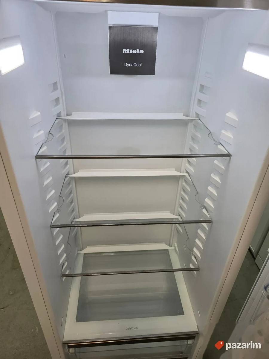 Miele K 7734 F ugradni frižider sa komorom 5
