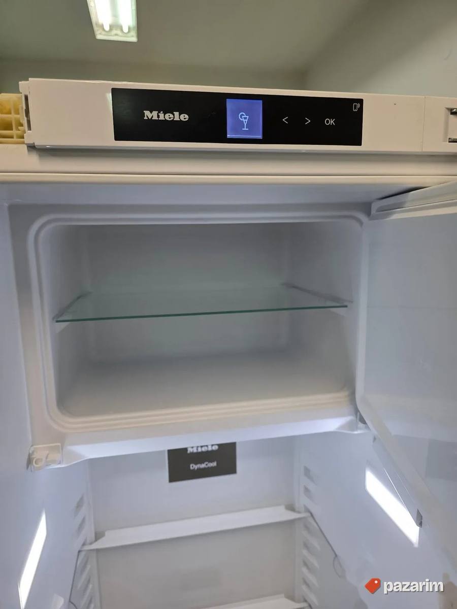 Miele K 7734 F ugradni frižider sa komorom 6