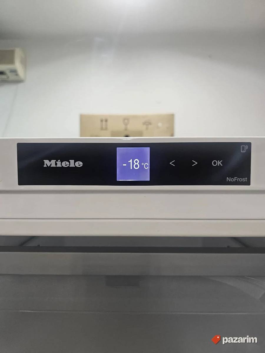 Miele zamrzivač 320L NOV izložbeni model 2