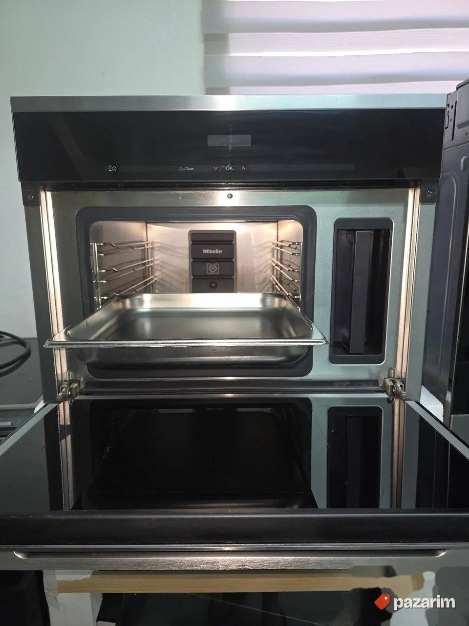 Miele DG 6100 ED/CS/D je ugradna parna rerna 1