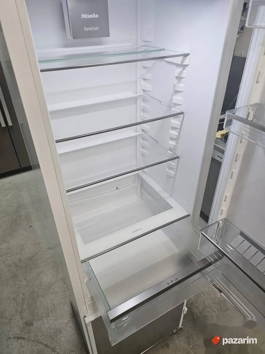 Miele KFN 7734 E NOV ugradni kombinovani frižider 4