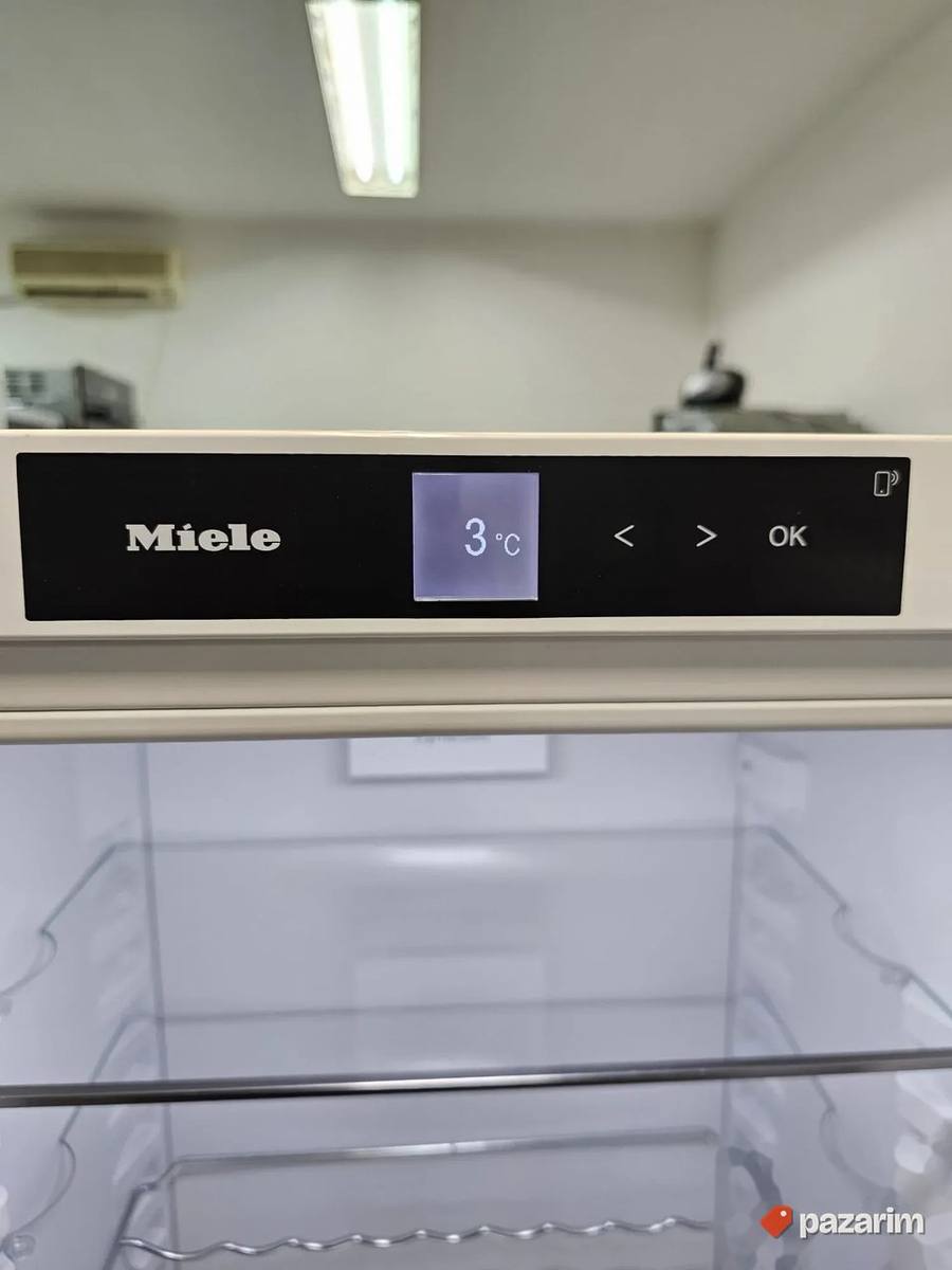 Miele K 7743 E ugradni frižider bez zamrzivača, potpuno NOV 7