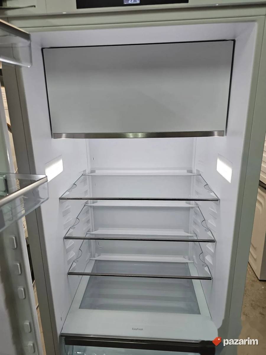 Miele K 7731 F potpuno NOV ugradni frižider 6