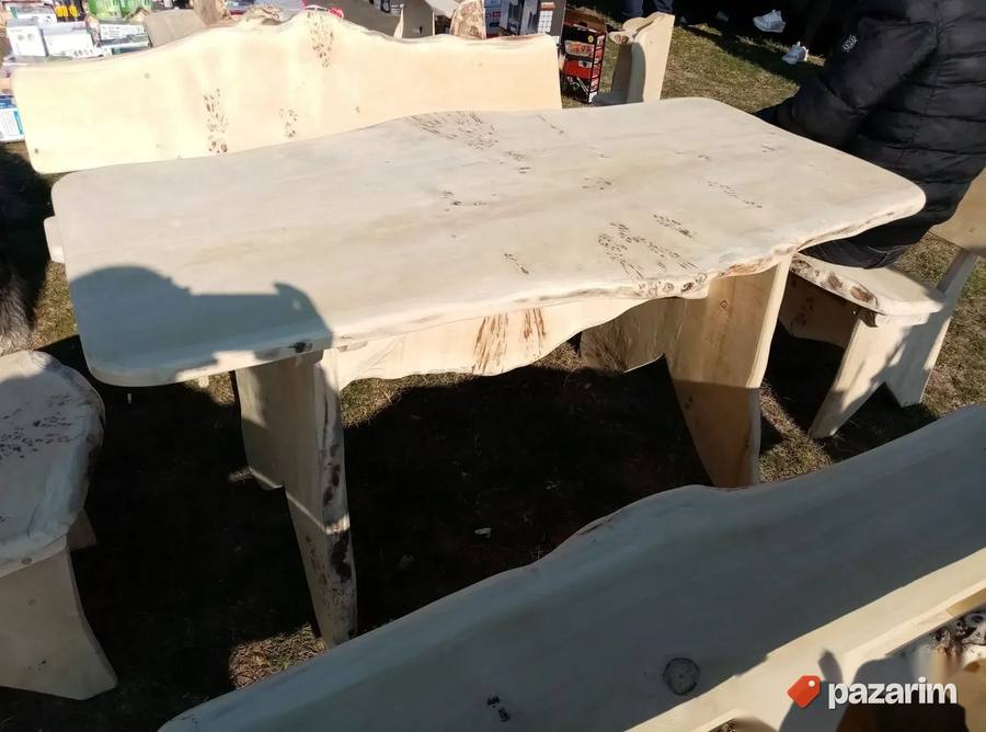 MASIVNA NOVA Sto, 2 Klupe i 2 Stolice Garnitura 4