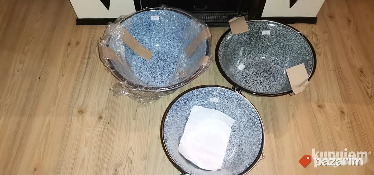 Emajlirani Kotlici 10,13,16,20L Nozice Novo Akcija 1