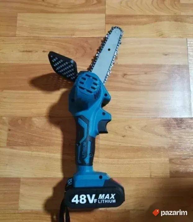 Mini Testera sa 2 Baterije Makita Vise Modela Novo 4