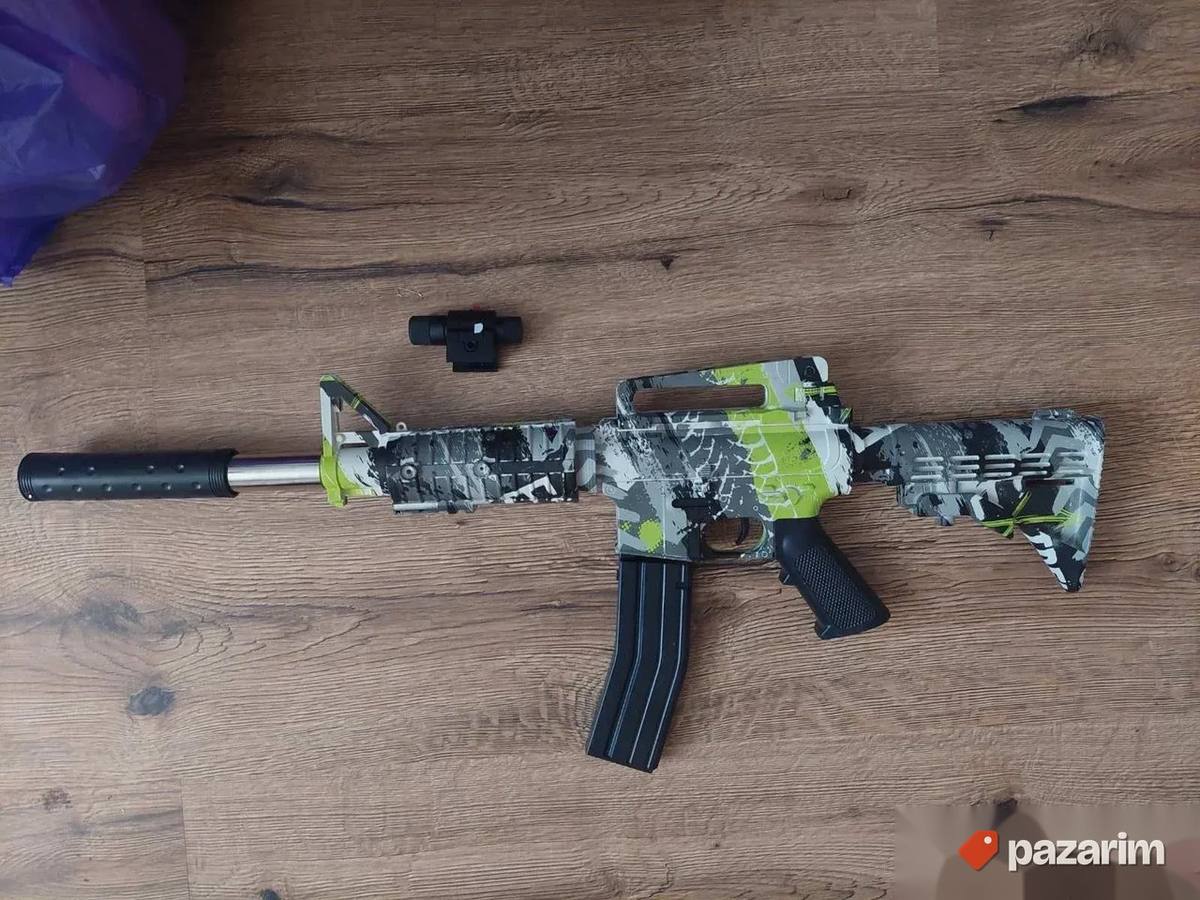 Plasticna Puska za Decu Vise Boja AKCIJAColt M4 Karabin NOV 1