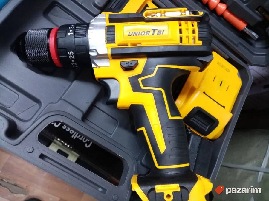 Aku Srafilica 12v 2 Baterije I Kofer Womax Dewalt Novo 8