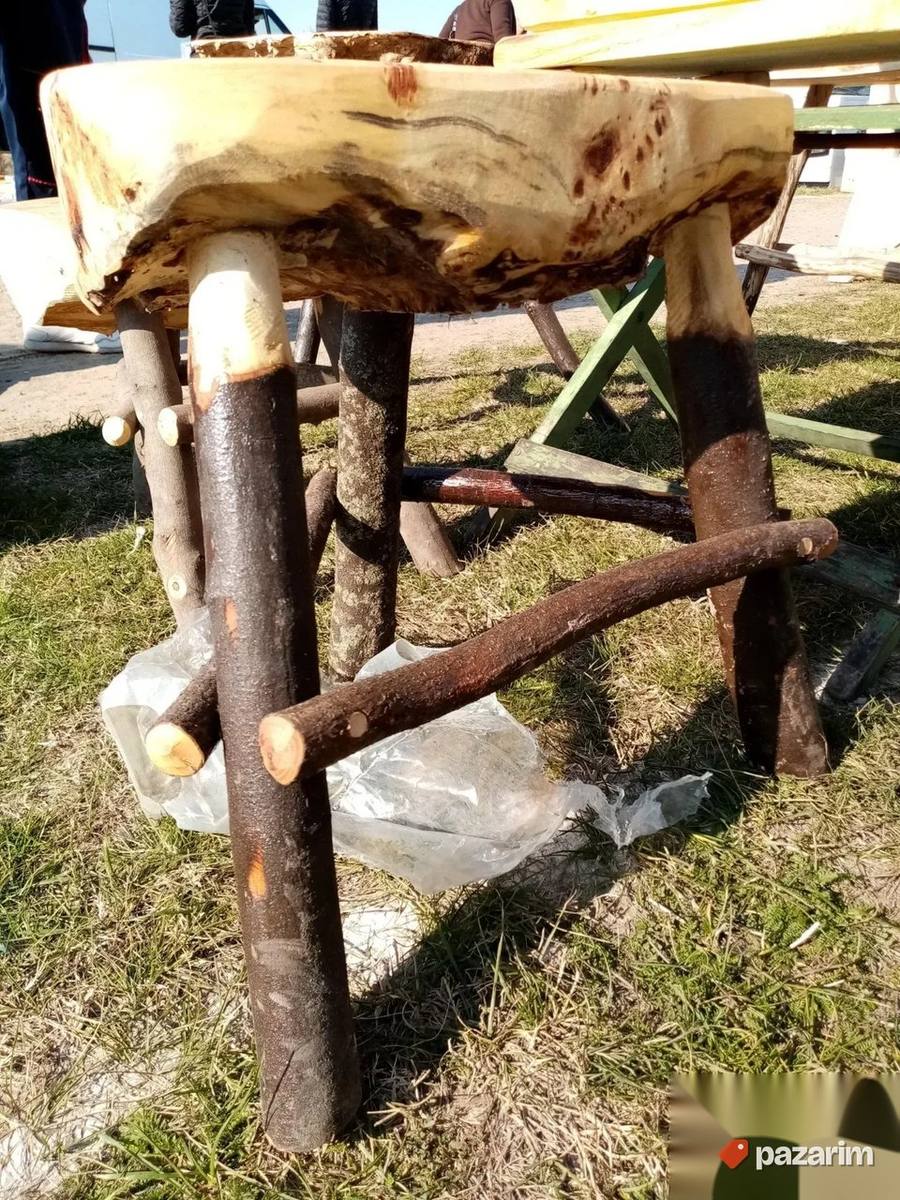 Garniture Od Punog Drveta Police Za Vino Hoklice 3
