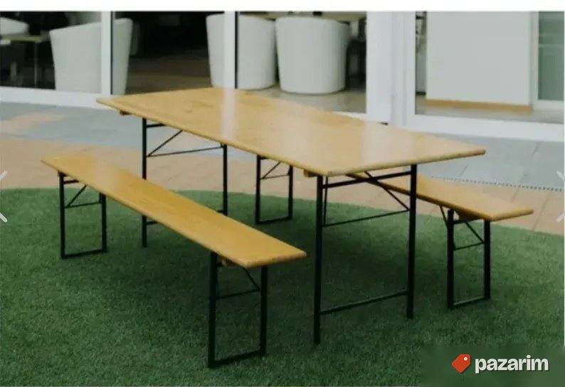 Sto i Klupe Na Rasklapanje Slavski Set Novo 1