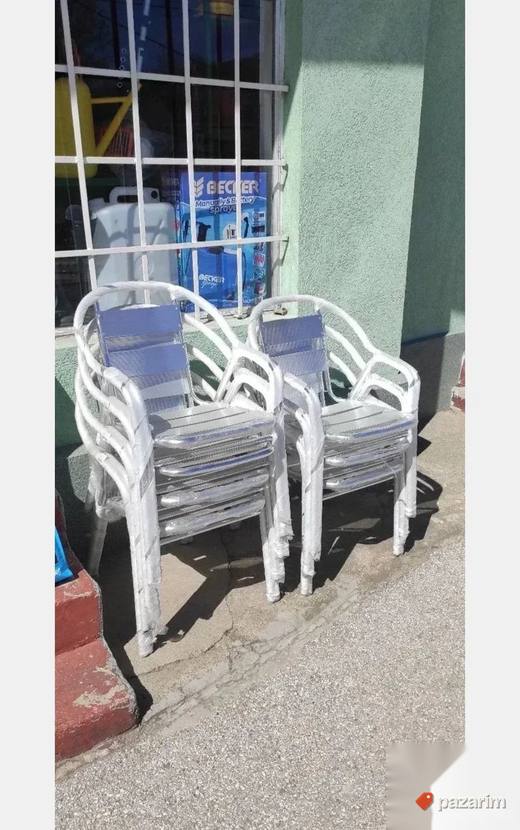 Aluminijumske Stolice Sa Duplim Ramom Novo