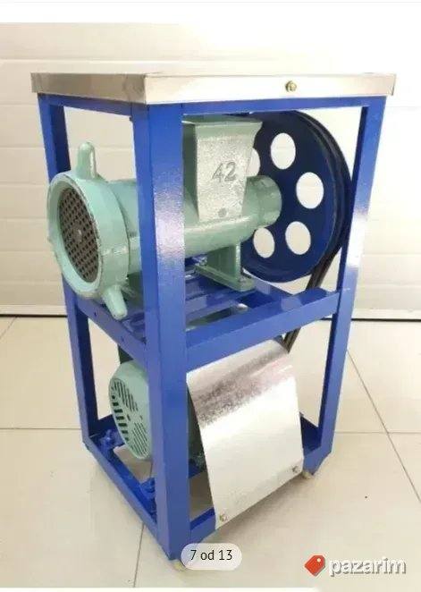 Mašina za mlevenje mesa 2.2 kW - manje i veće (32, 42 i 52 7