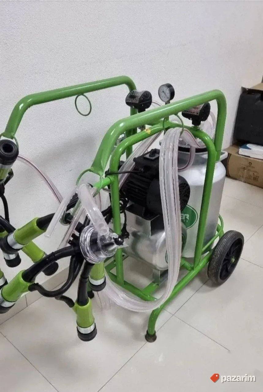 Muzilica za 2 krave VOLT 0.55kW BECKER 4