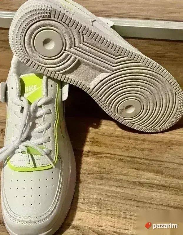NOVE patike NIKE AIR FORCE br 44 bele boje kvalitetne dosta 2