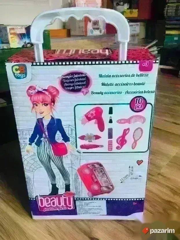 NOV Kozmetički kofer sa 10 delova ORIGINAL AMBALAZA sve novo 3