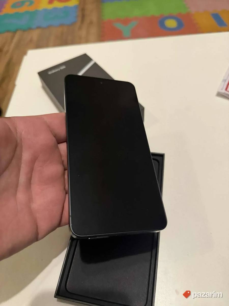 NOV U KUTIJI Samung galaxy S26,zakljucan na verizone mrezu 6