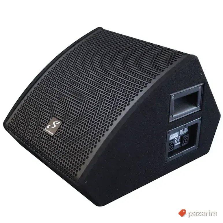 Studiomaster Sense12+ monitor 1
