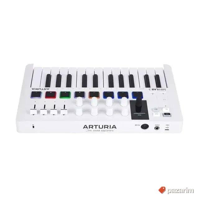 Arturia MiniLab 3 MIDI Controller 2