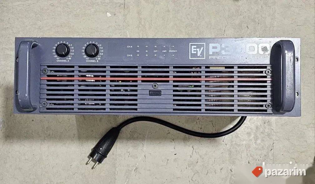 Electro Voice P3000 1