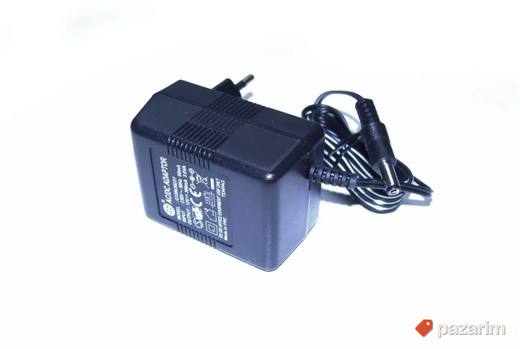 AKG strujni adapter