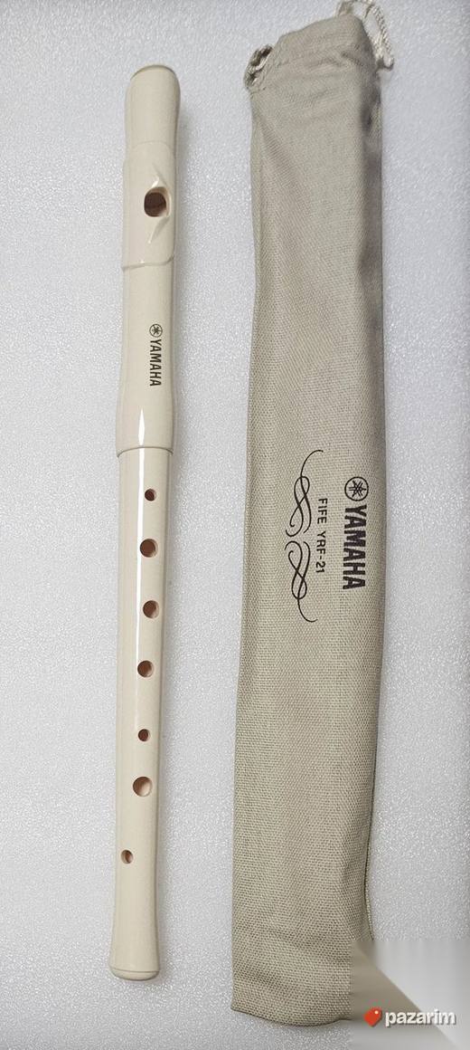 Yamaha YRF-21 flauta