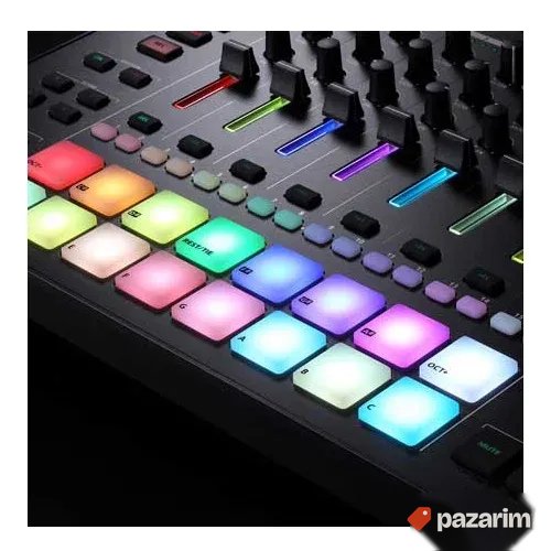 Roland MC-707 Music Workstation 3