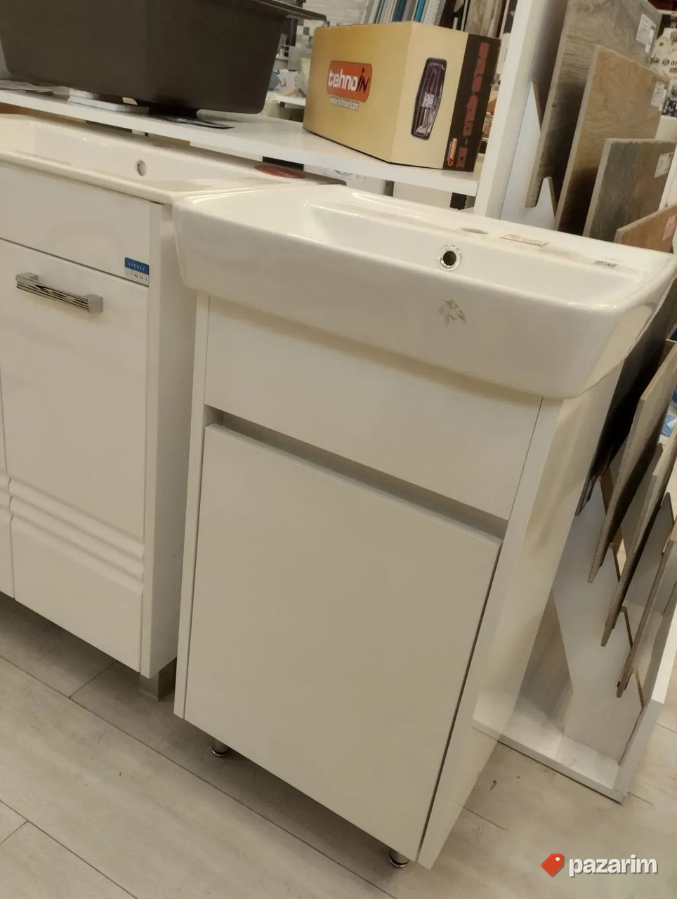 Ormaric sa lavabom donji deo 50cm LUX 2