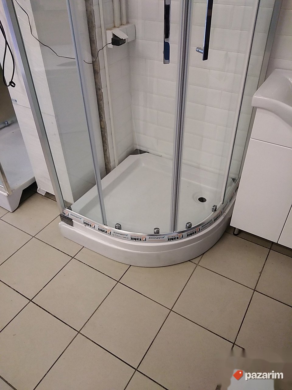 Tus kabina polukruzna 80x80 LUX 1