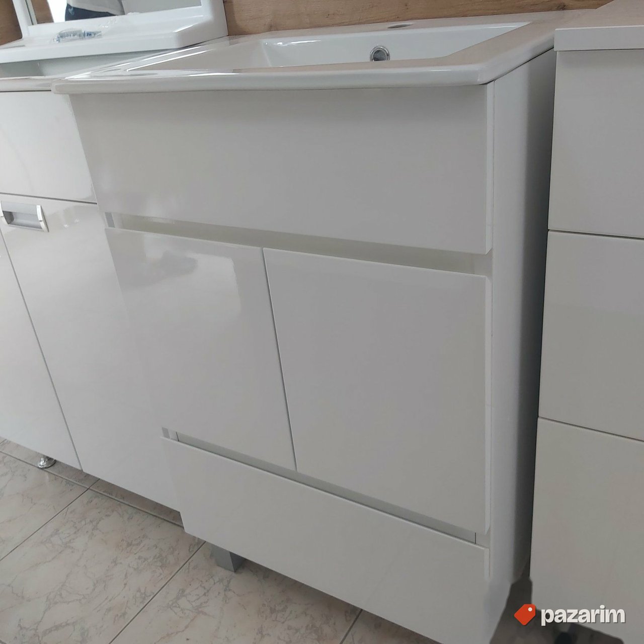 Ormaric sa lavabom 53cm