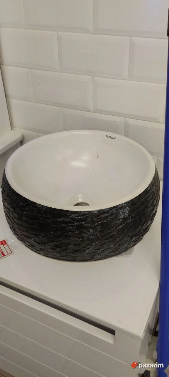 Lavabo nagradni 37 crno-beli 1