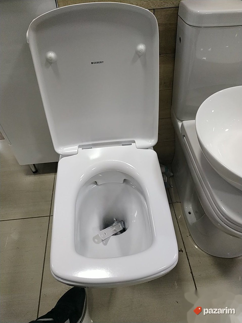 Monoblok rimfree sa soft close daskom 3