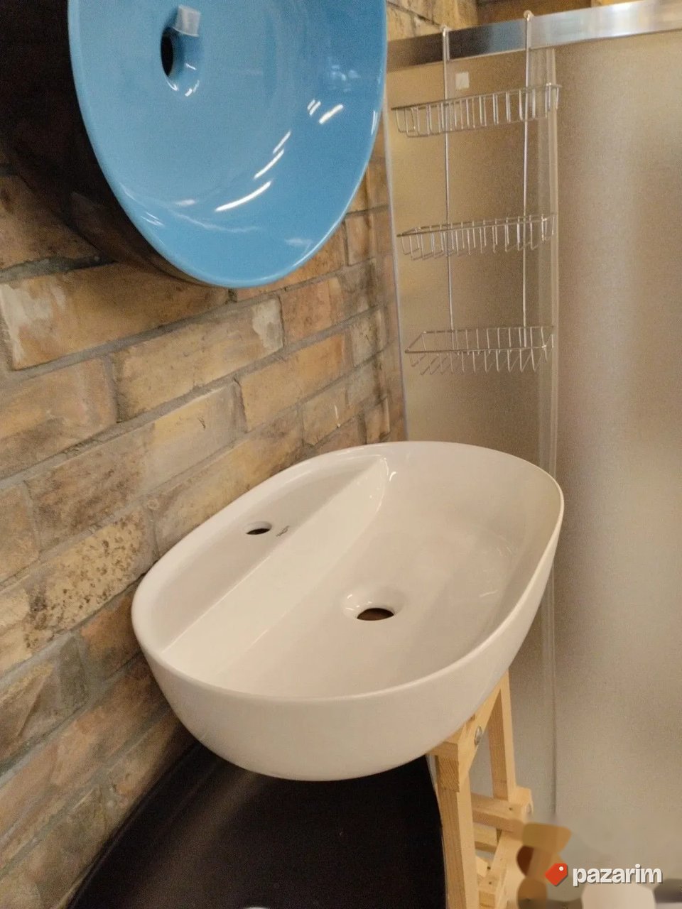 Lavabo nadgradni 69x40 2