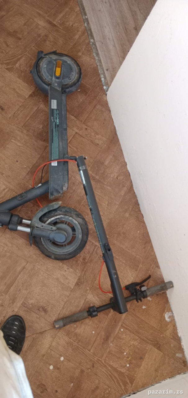 Električni trotinet xaomi trotinet za delove 1