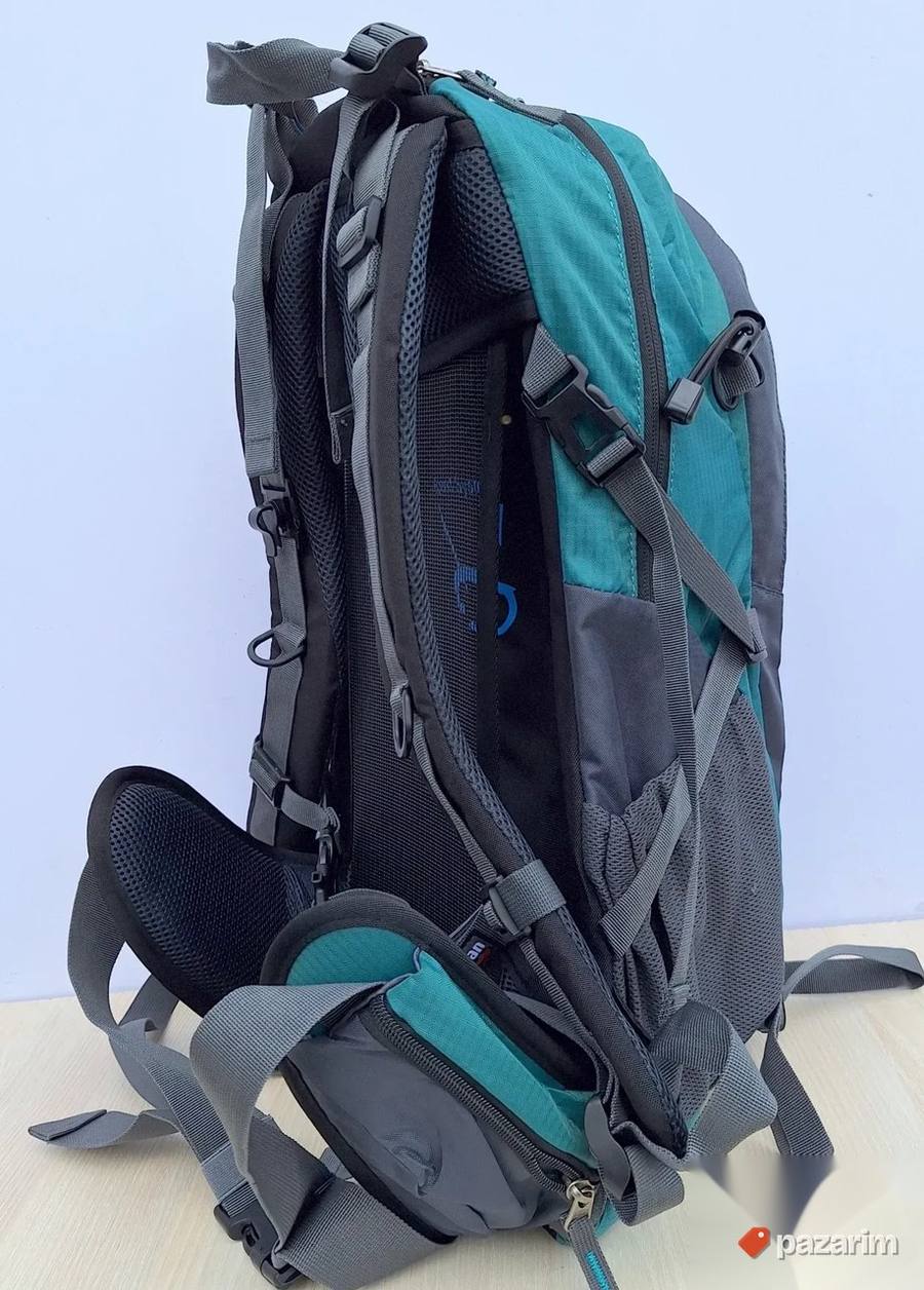 Ranac za planinarenje tirkiz 40L kod 9016 7