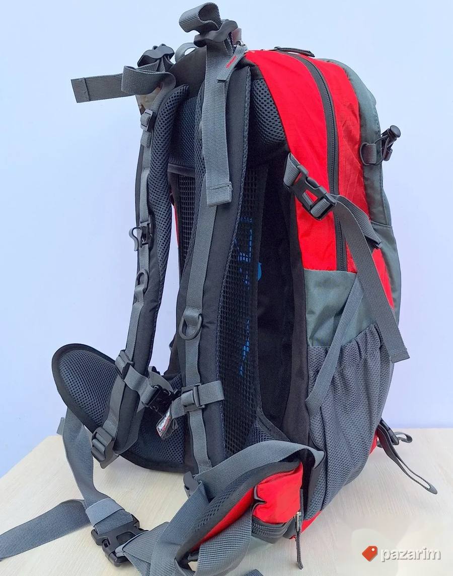 Ranac za planinarenje crveni 40L kod 9018 8
