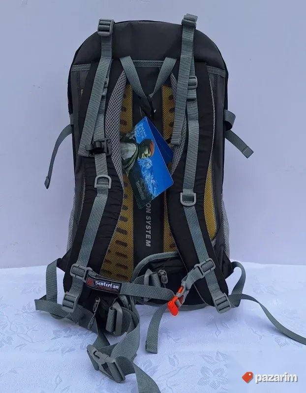 Ranac za planinarenje crni 35L kod 2908 4