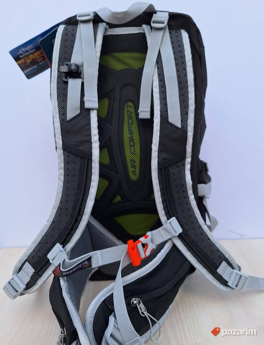 Ranac za planinarenje crni 35L kod 8205 5