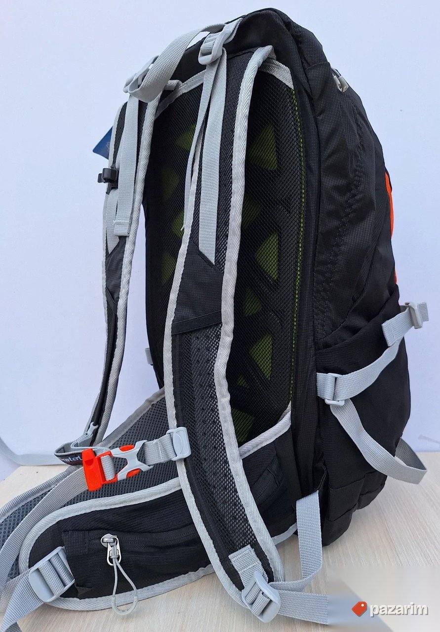 Ranac za planinarenje crni 35L kod 8205 6