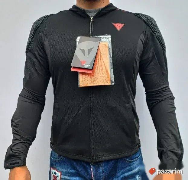 Moto podjakna Dainese sa protektorima 3