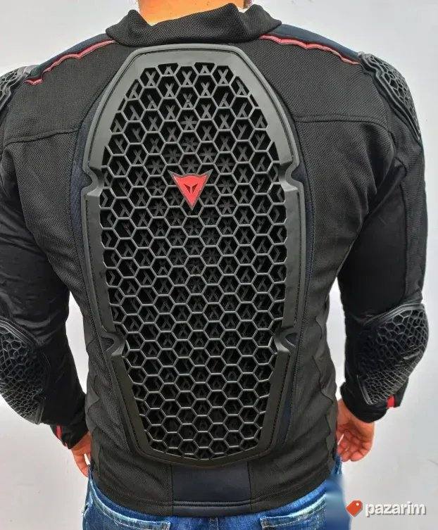 Moto podjakna Dainese sa protektorima 7