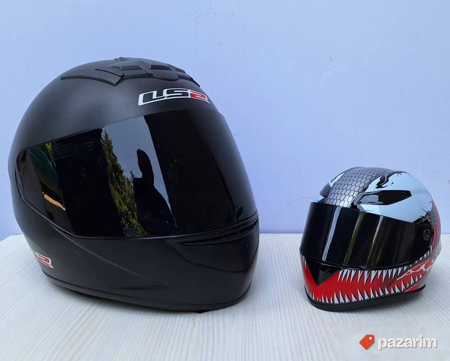 Ukrasne mini makete MOTO GP kacige kod 6 2