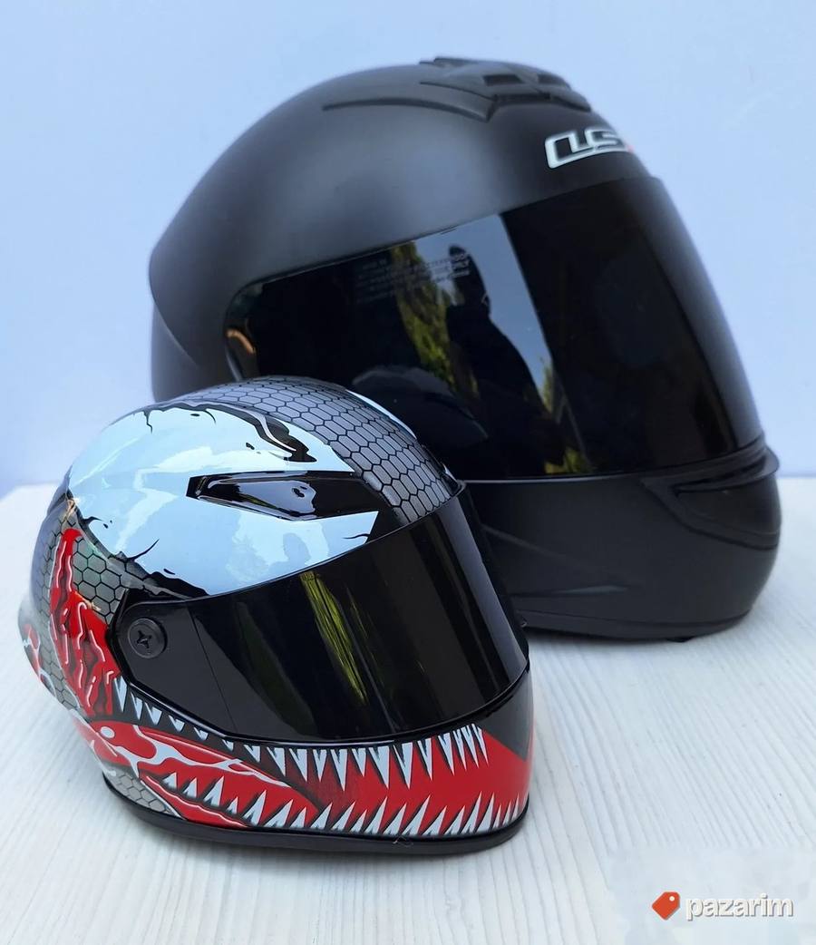 Ukrasne mini makete MOTO GP kacige kod 6 3