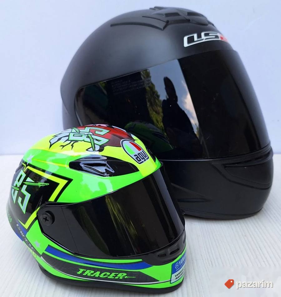 Ukrasne mini makete MOTO GP kacige kod 16 3