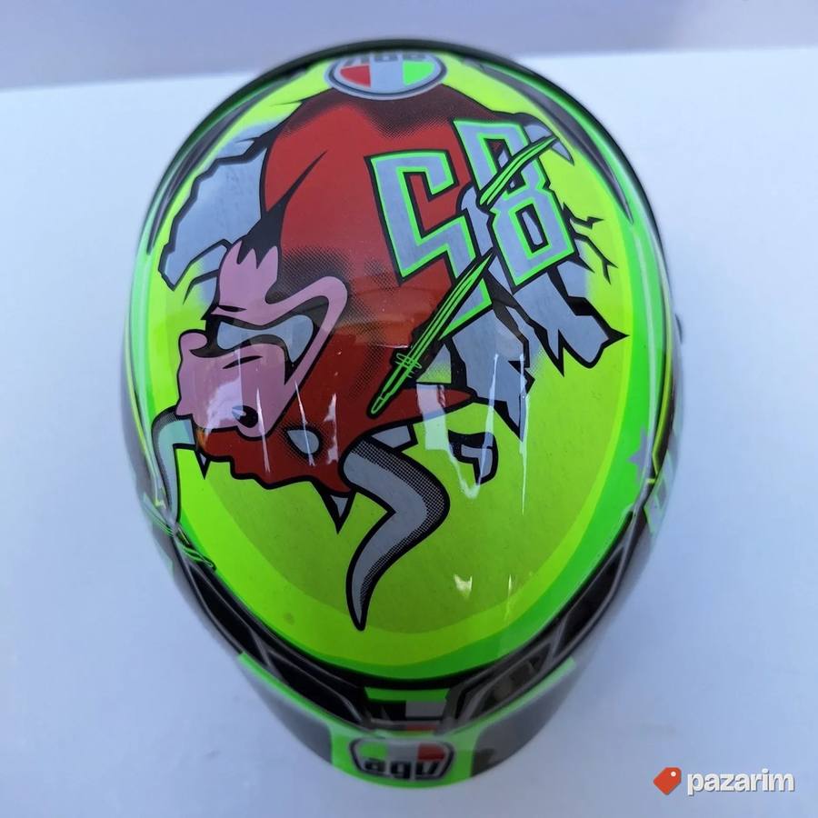 Ukrasne mini makete MOTO GP kacige kod 16 8