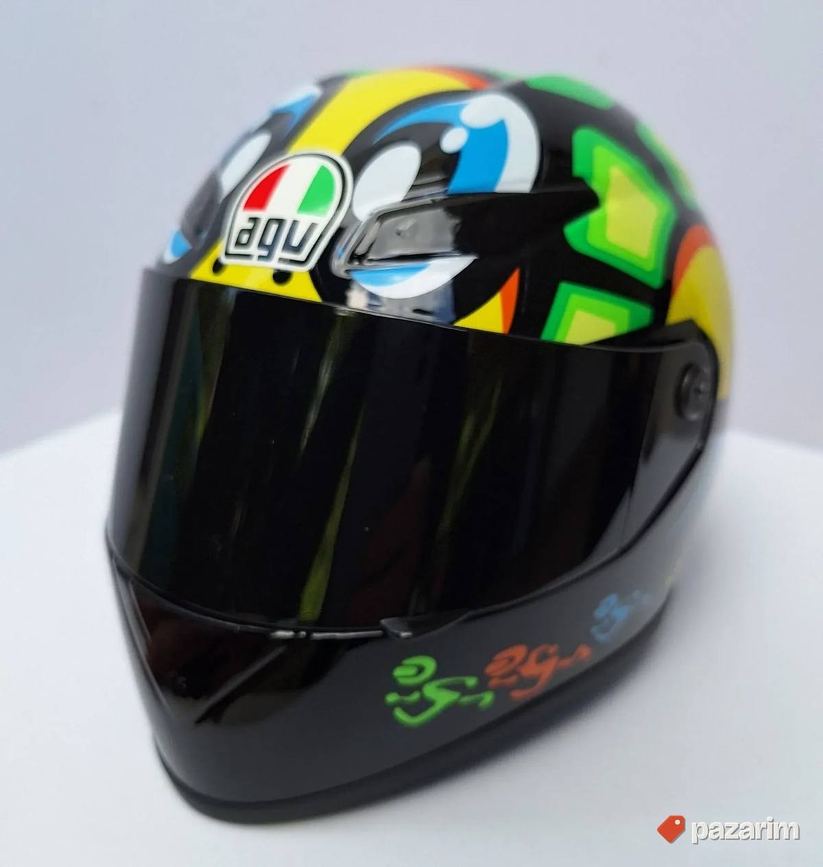 Ukrasne mini makete MOTO GP kacige kod 2 1