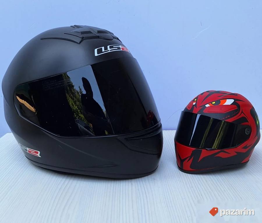 Ukrasne mini makete MOTO GP kacige kod 4 2