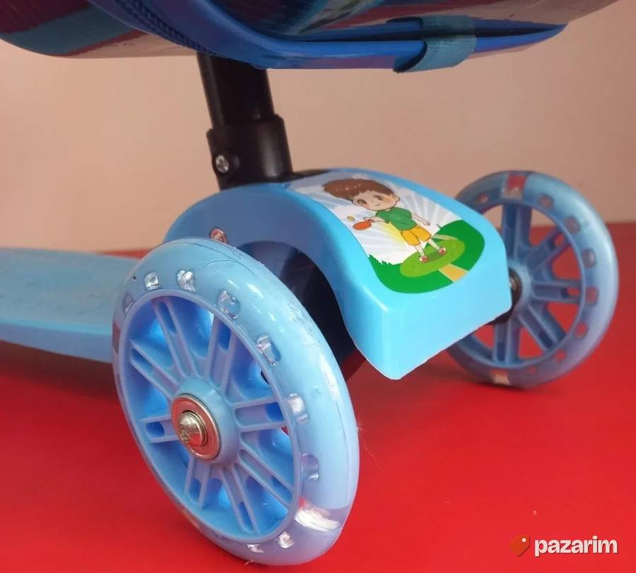 Trotinet sa koferom Osvetnici 7